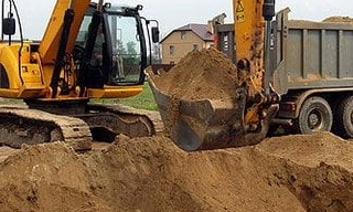 Выкопать яму экскаватором в Ишимбае от 941 руб. - 2Землекопа-Шмб